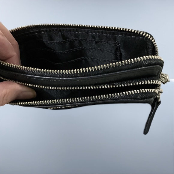 NWOT Coach Black Embossed Fabric Wristlet w/Card Slots/Makeup Bag - Picture 3 of 4